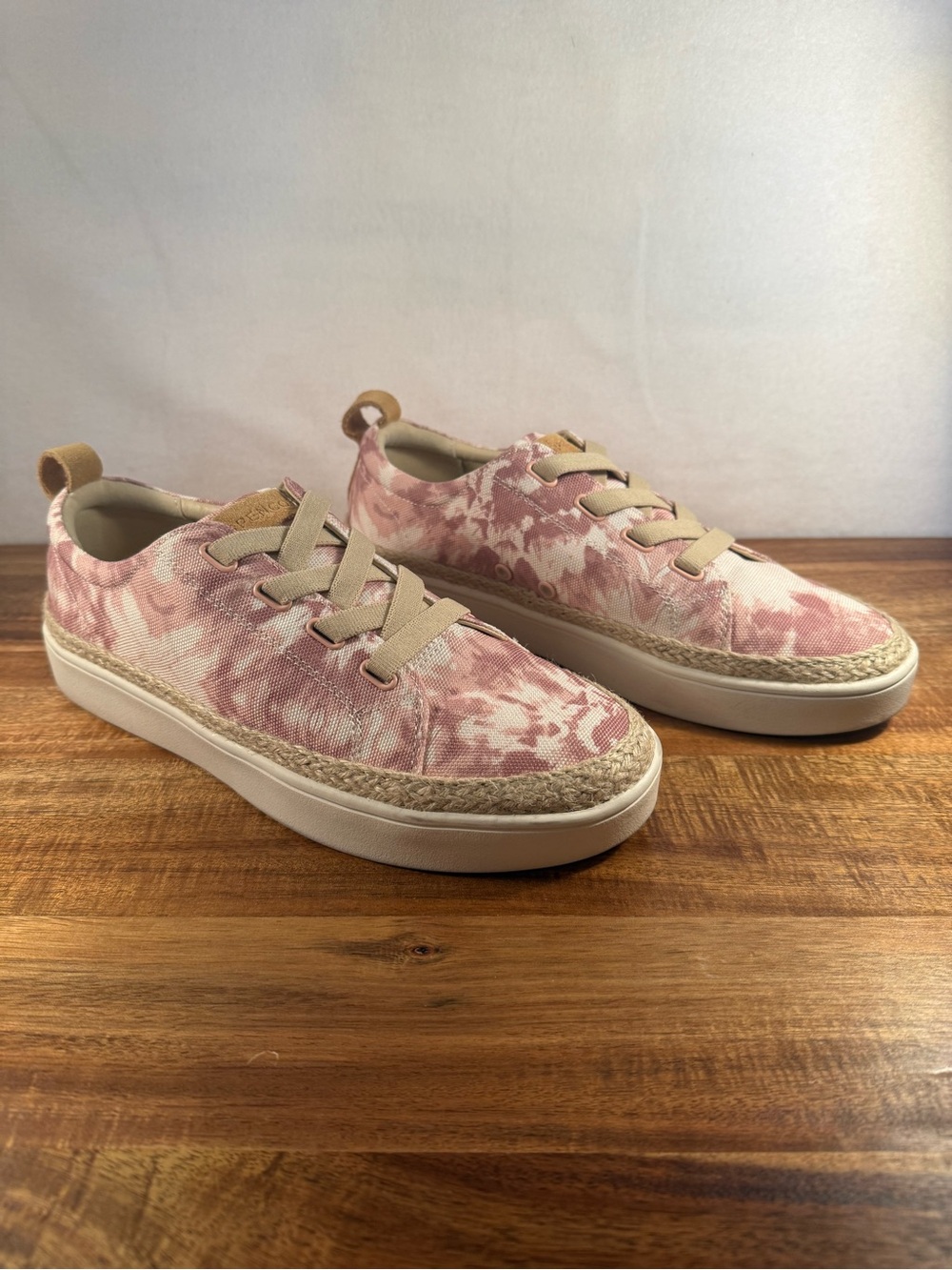 Spenco Malibu Lane Canvas Slip-On Sneaker in Pink Tie-Dye S